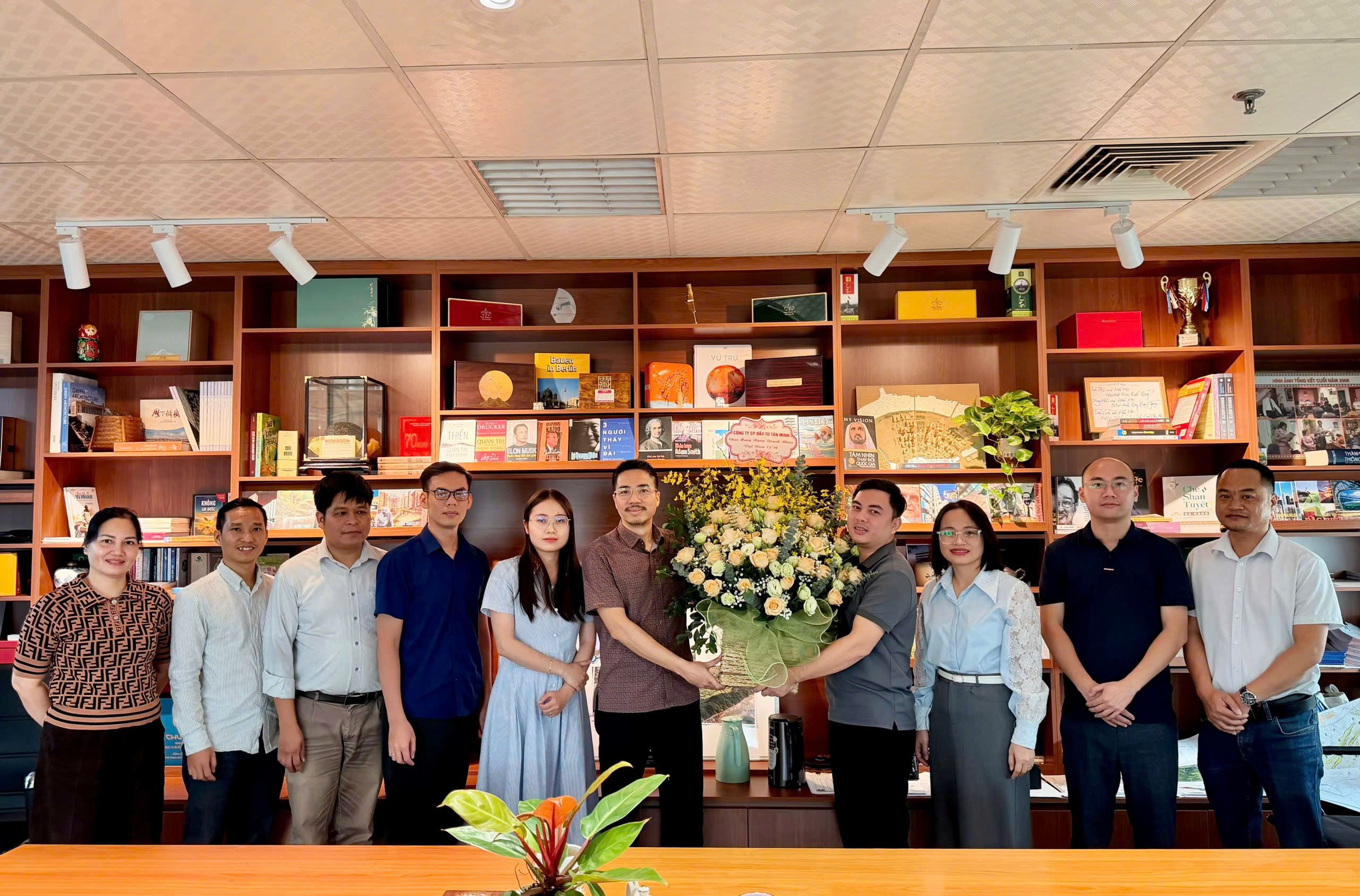 CHÚC MỪNG NGÀY DOANH NHÂN VIỆT NAM 13/10