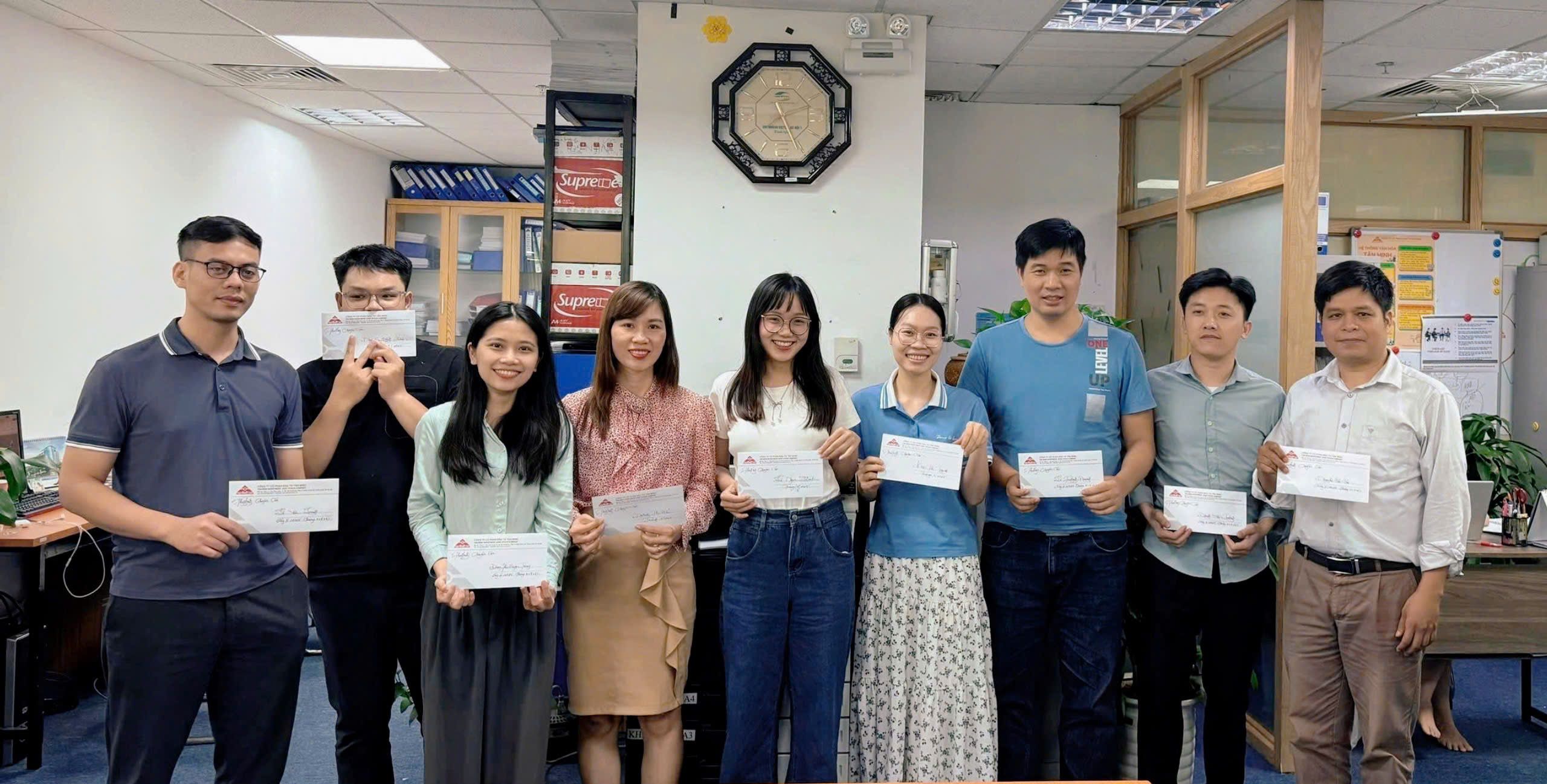 VINH DANH CÁ NHÂN CHUYÊN CẦN QUÝ II